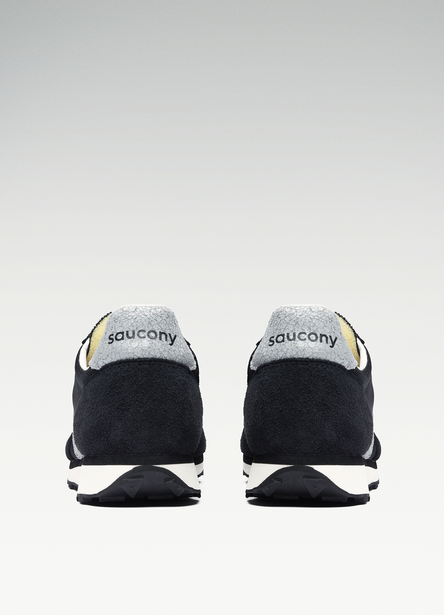 S70916-1_GRIPPER S_BLACK_06.jpg