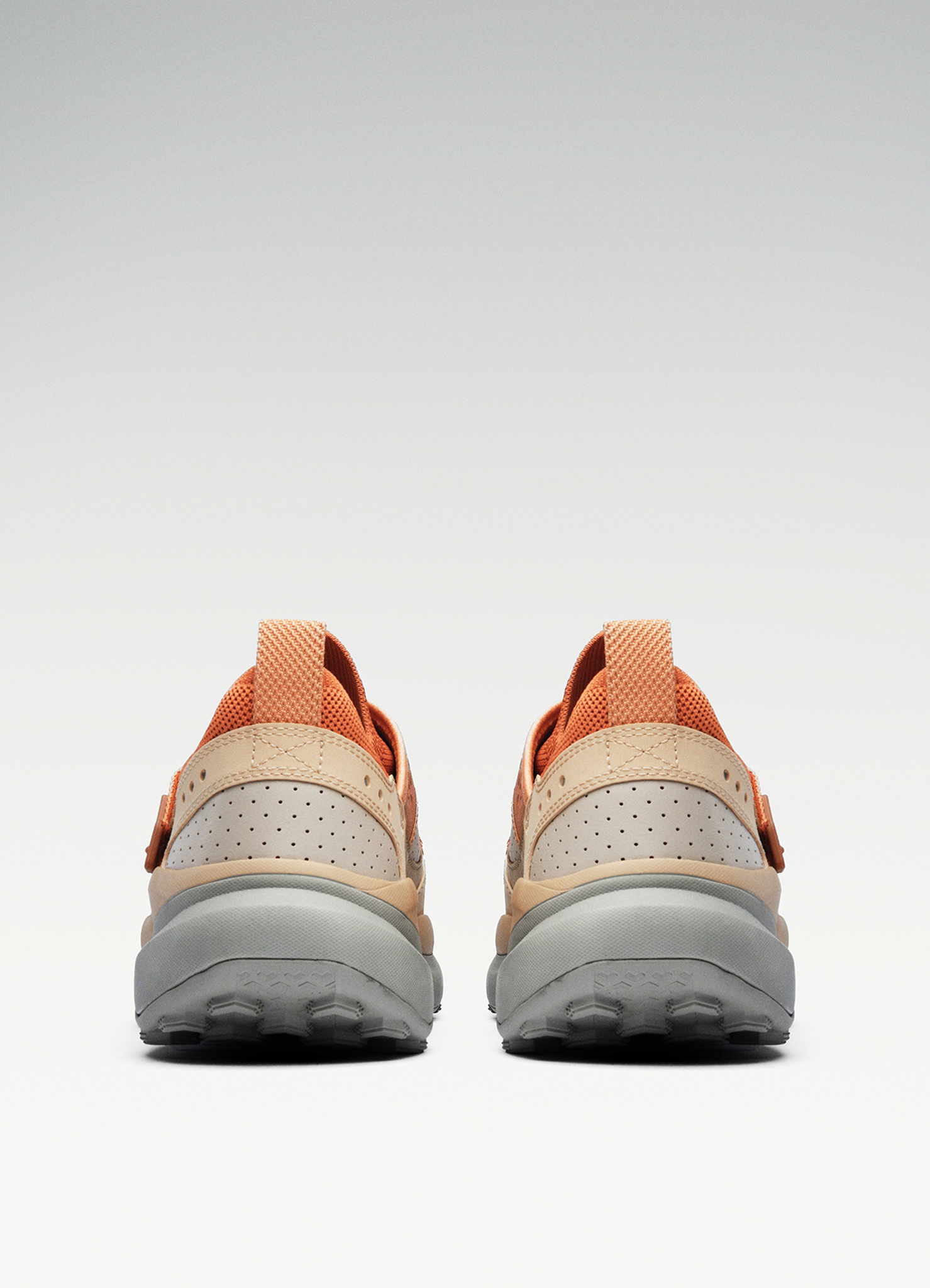 S70915-2_GRID X ULTRA S_ADOBE_MOSS_06.jpg