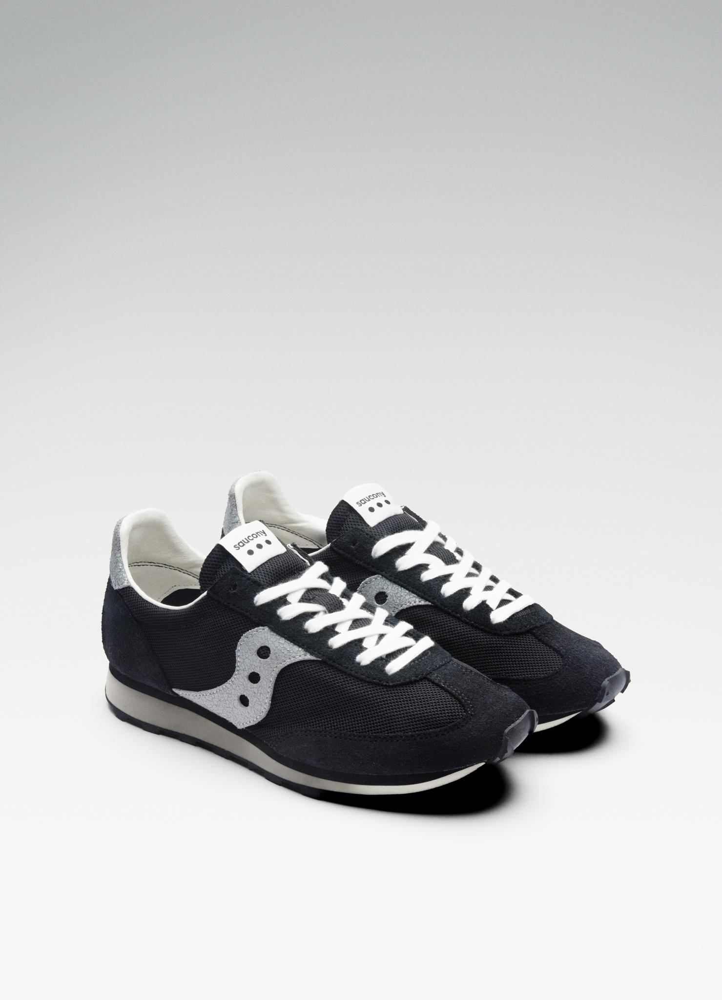 S70916-1_GRIPPER S_BLACK_02.jpg